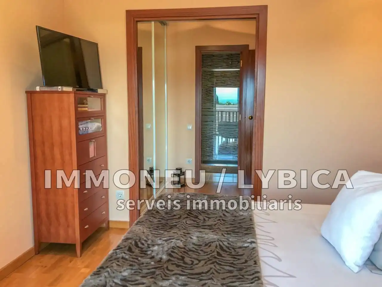 Schlafzimmer von Maisonette zum Verkauf in Puigcerdà mit Heizung, Parkett und Balkon