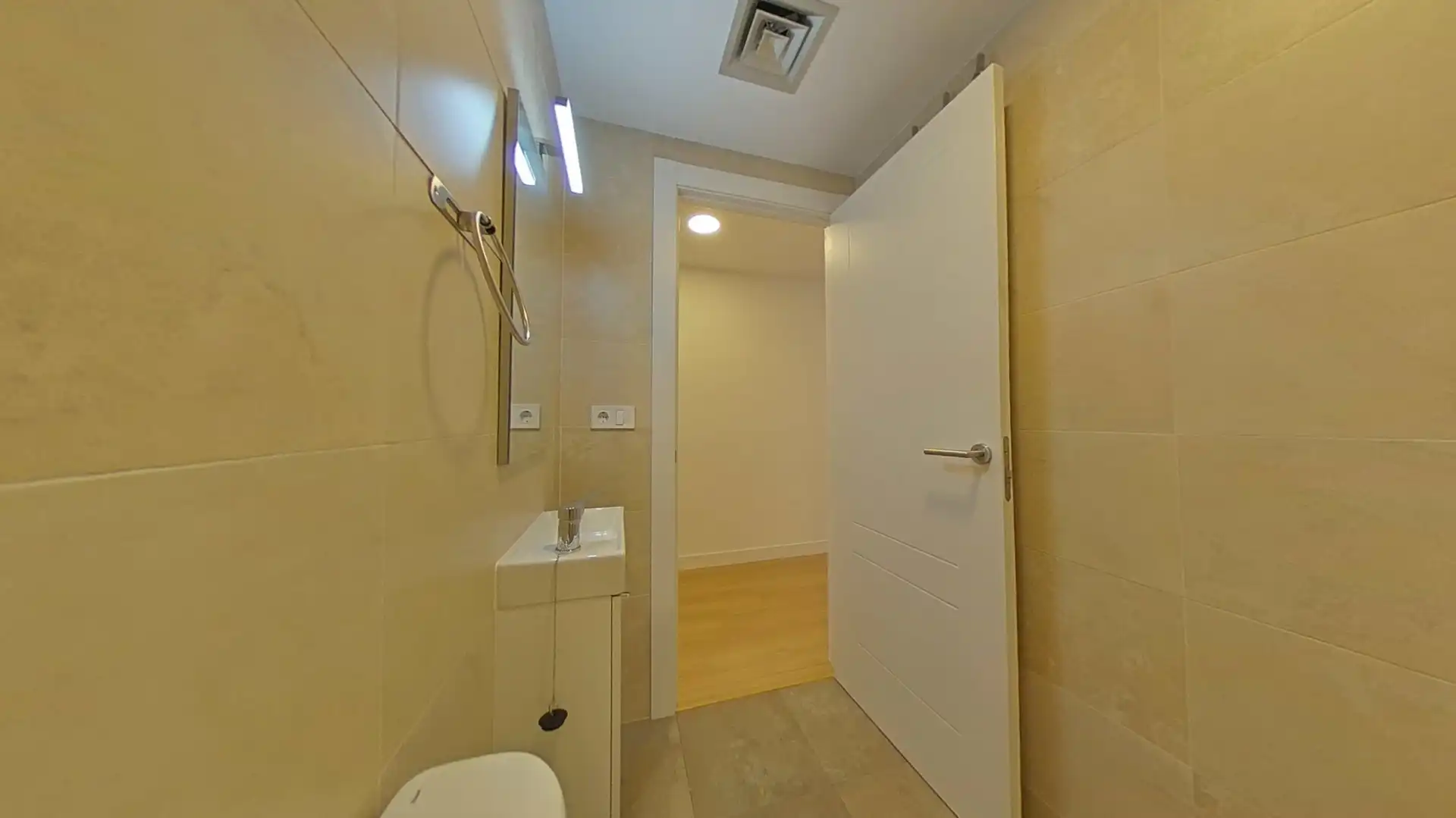 Baño de Piso en venta en Badalona con Parquet