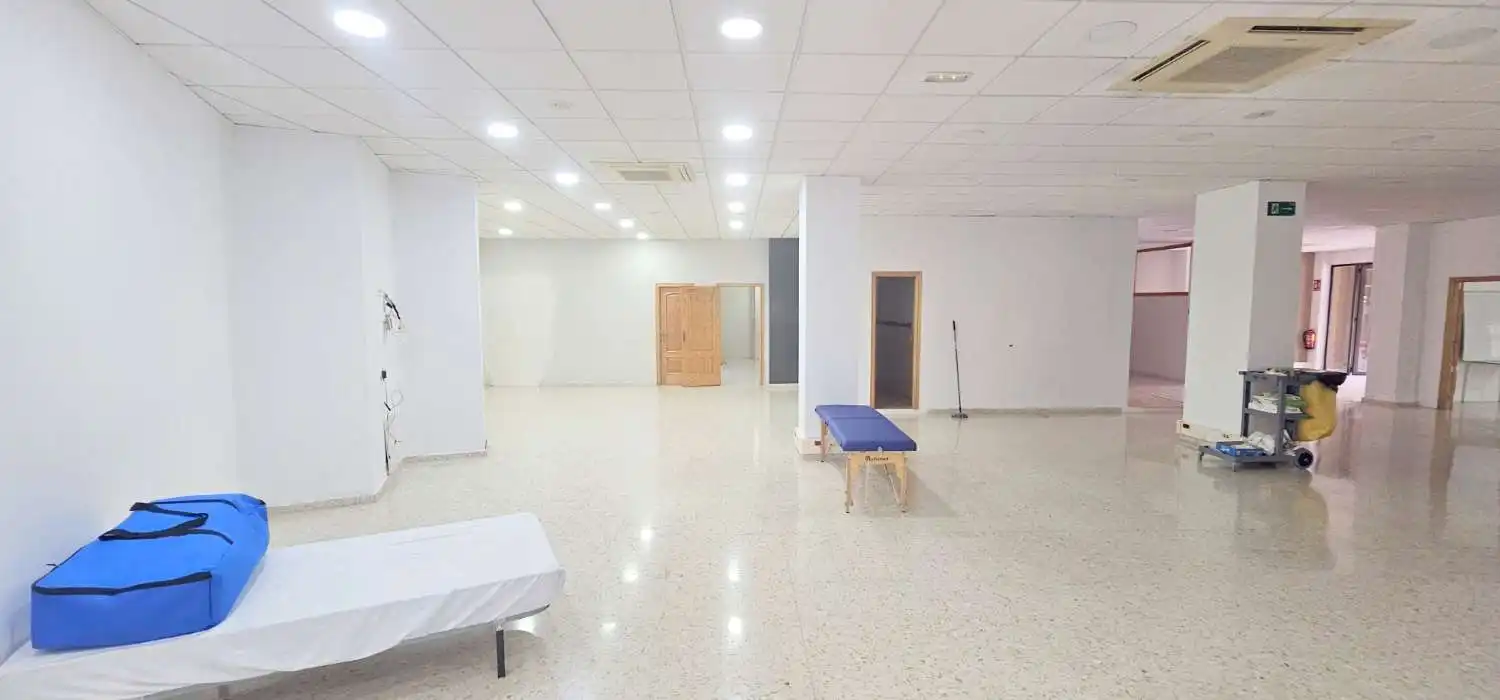Business premises for sale in Vélez-Málaga ciudad, imagen 2