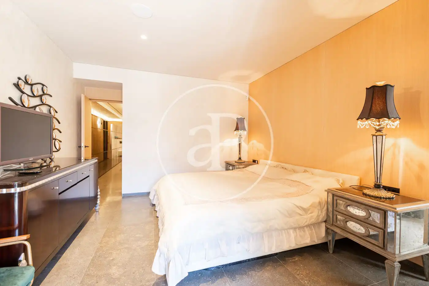 Schlafzimmer von Wohnung zum Verkauf in Barcelona mit Klimaanlage und Heizung