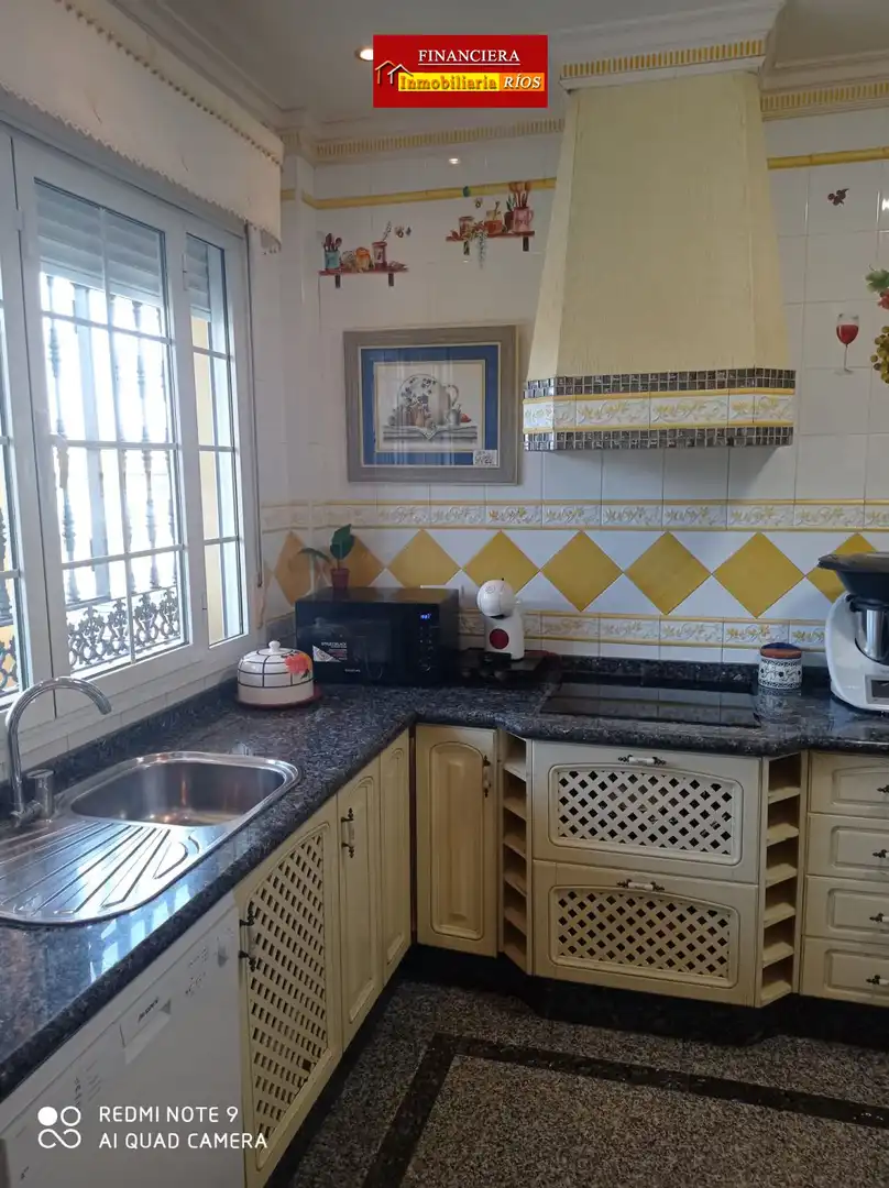Chalet con piscina en venta en Nueva Alcalá, imagen 7