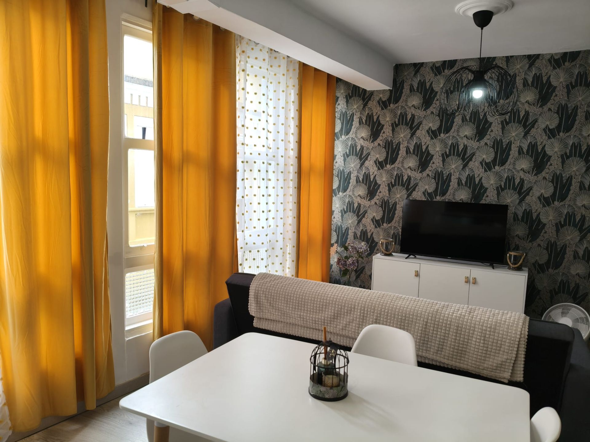 Living room of Apartment for sale in Cedeira  with Parquet flooring, Furnished and Oven