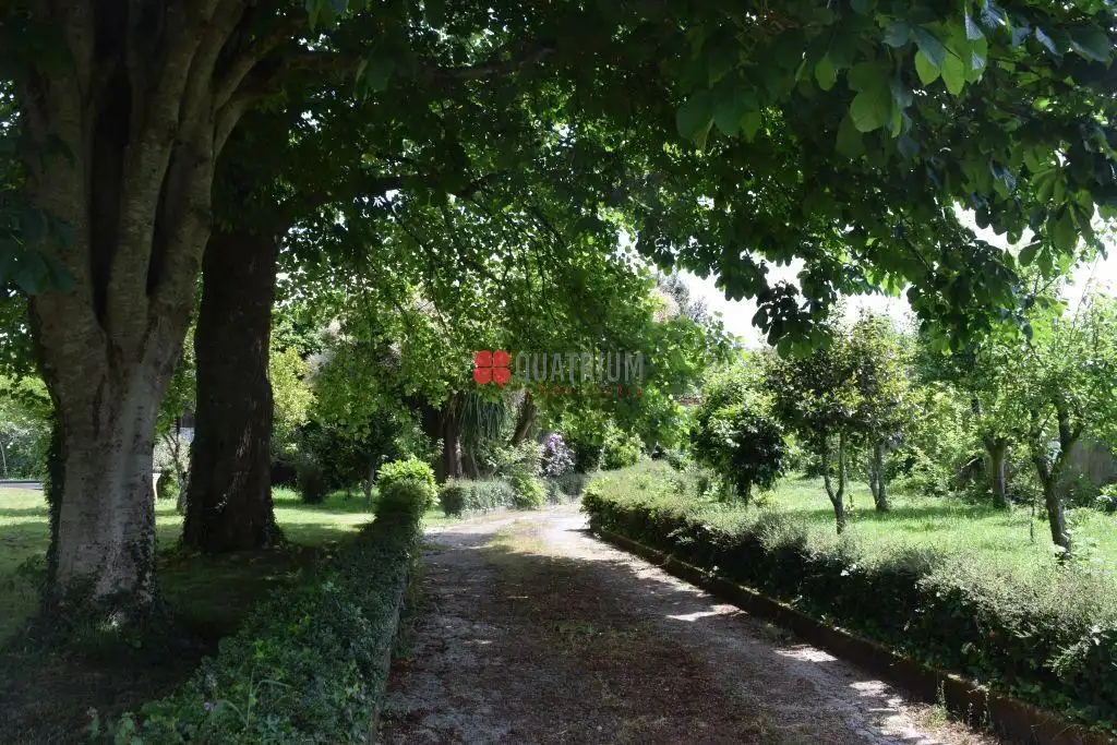 Garden of Houses for sale in Santiago de Compostela   with Swimming Pool