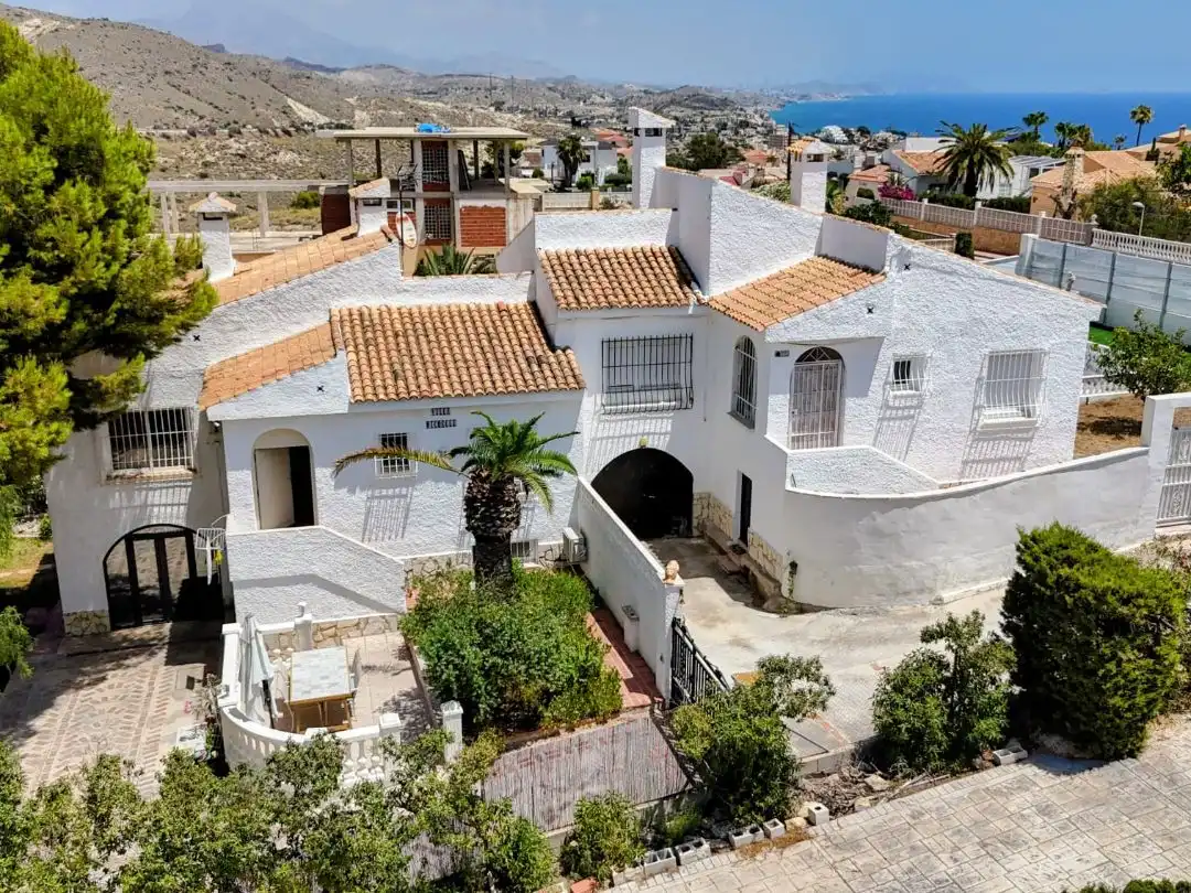 Exterior view of Houses for sale in Pueblo Acantilado - Lanuza