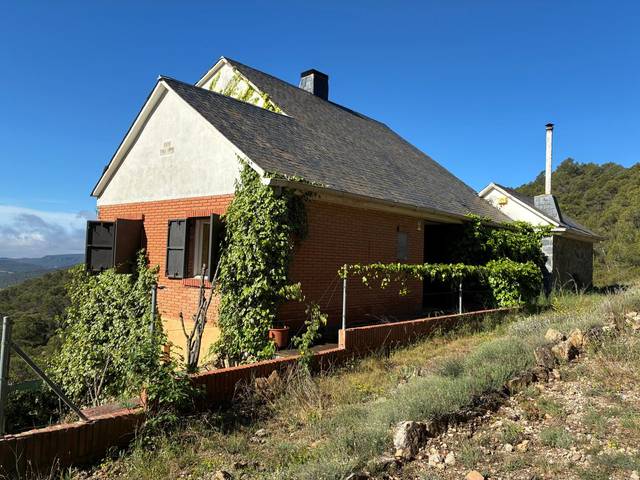 Casa-chalet en Venta en La Llacuna