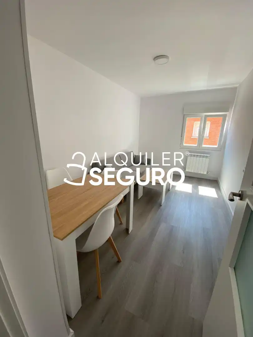 Habitación de Piso de alquiler en Palencia Capital con Amueblado