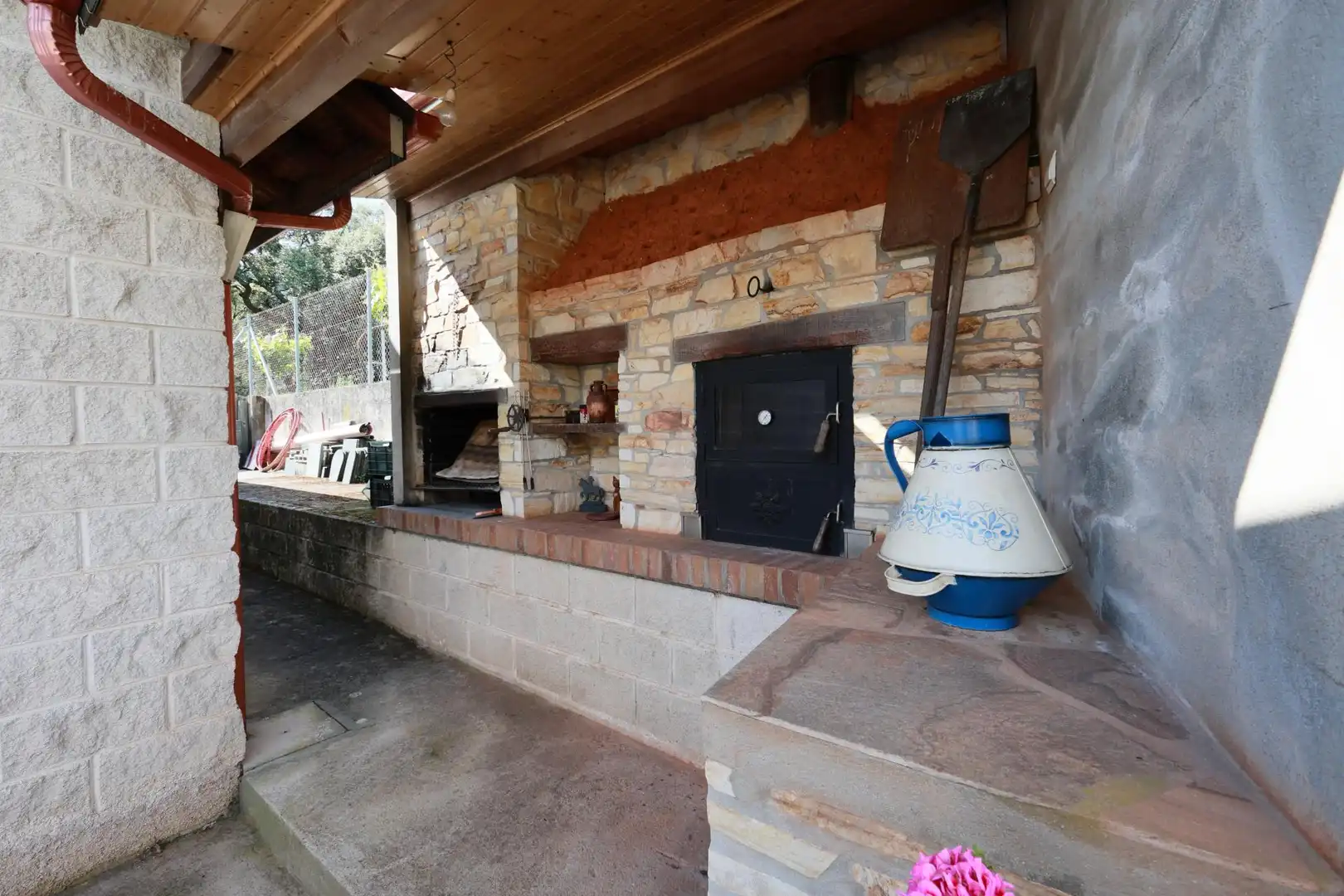 Küche von Haus oder Chalet zum Verkauf in O Barco de Valdeorras   mit Heizung, Terrasse und Schwimmbad