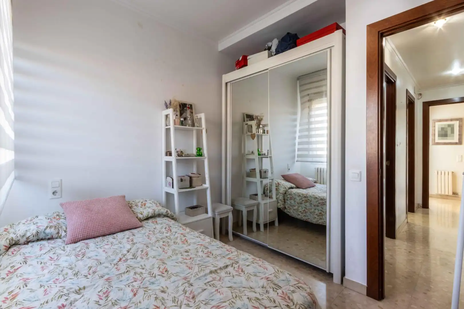 Habitación de Piso en venta en Sabadell con Aire acondicionado, Calefacción y Trastero