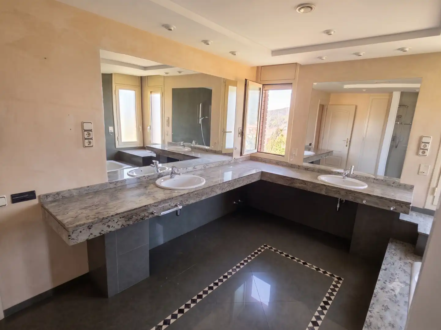Bany de Casa o xalet en venda en La Garriga amb Jardí privat i Terrassa