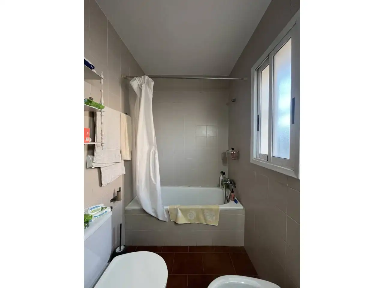 Bany de Casa o xalet de lloguer en El Campello amb Aire condicionat, Terrassa i Moblat