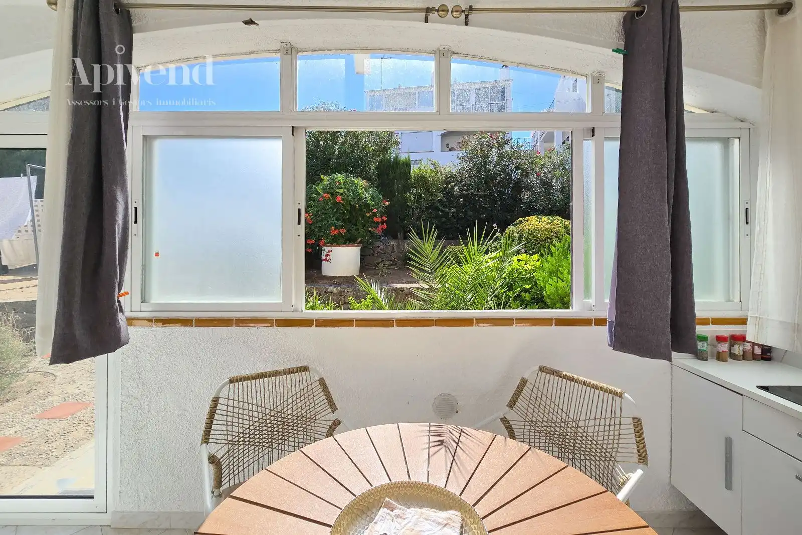 Flat with pool for sale in Josep Carner, imagen 9