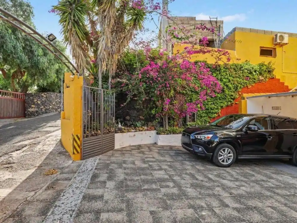 Exterior view of Flat for sale in El Paso, Santa Cruz de Tenerife