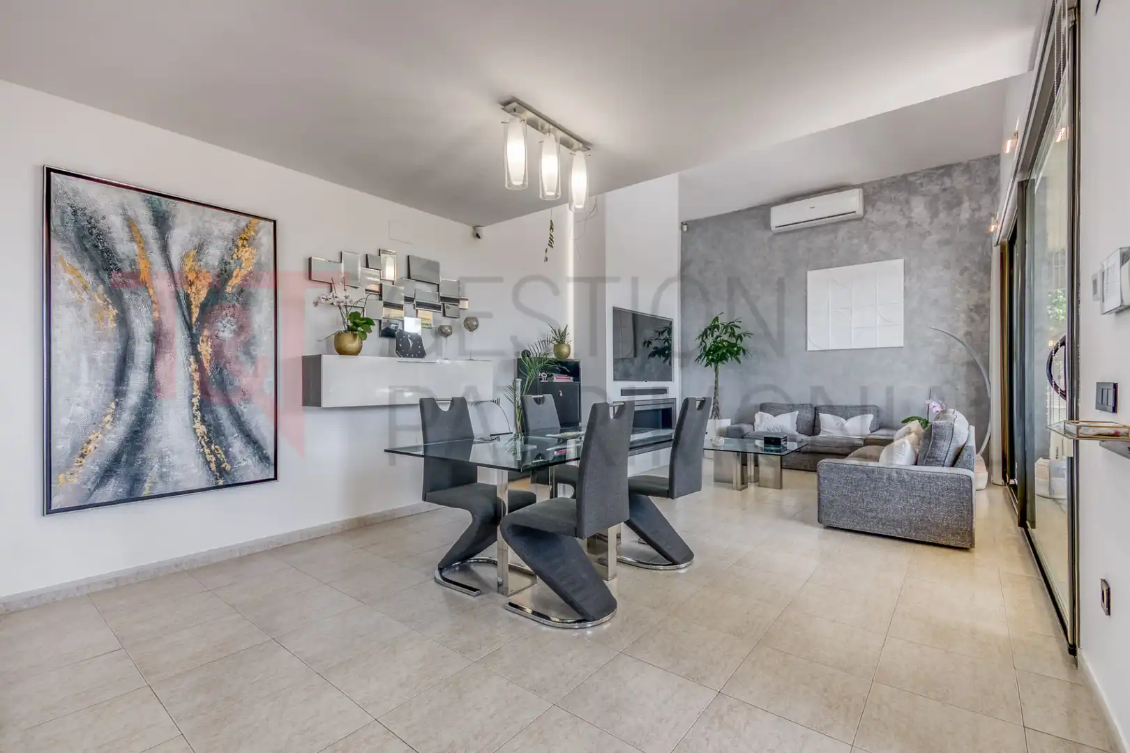 Sala de estar de Casa o chalet en venta en Vilanova i la Geltrú con Aire acondicionado, Calefacción y Terraza