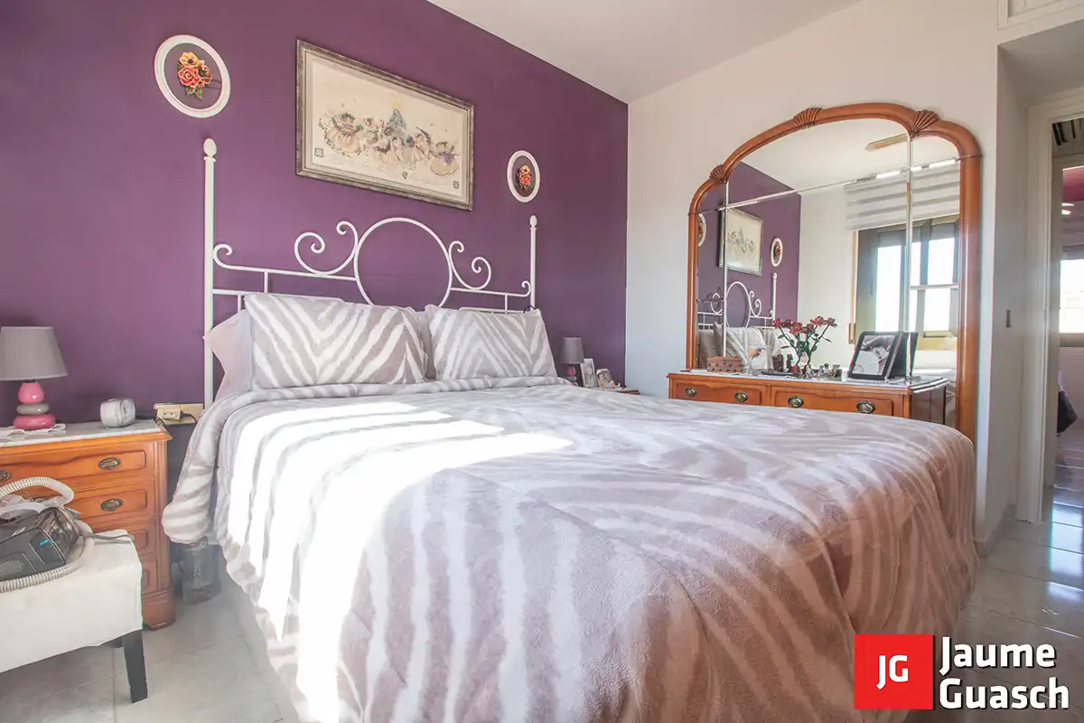 Habitación de Casa adosada en venta en Torredembarra con Aire acondicionado, Calefacción y Jardín privado