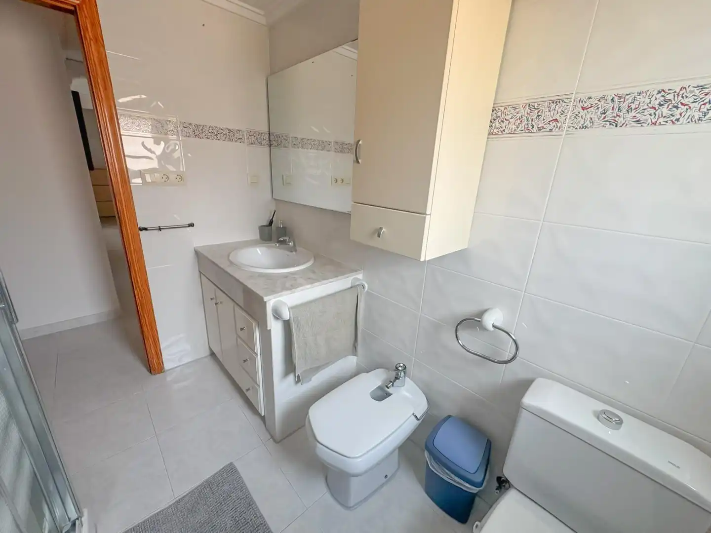 Bany de Casa o xalet de lloguer en Dénia amb Aire condicionat, Terrassa i Piscina comunitària