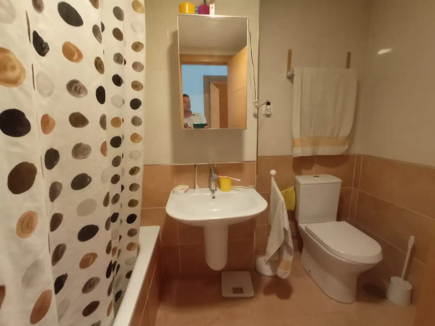Bany de Pis en venda en Fuengirola amb Aire condicionat, Terrassa i Piscina comunitària