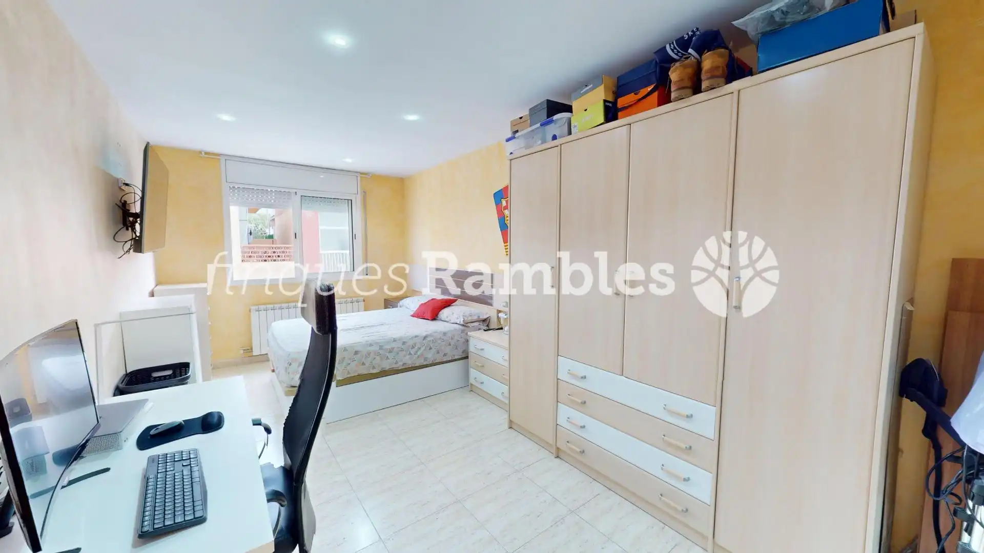 Habitación de Piso en venta en Vilanova del Camí con Calefacción, Terraza y Balcón