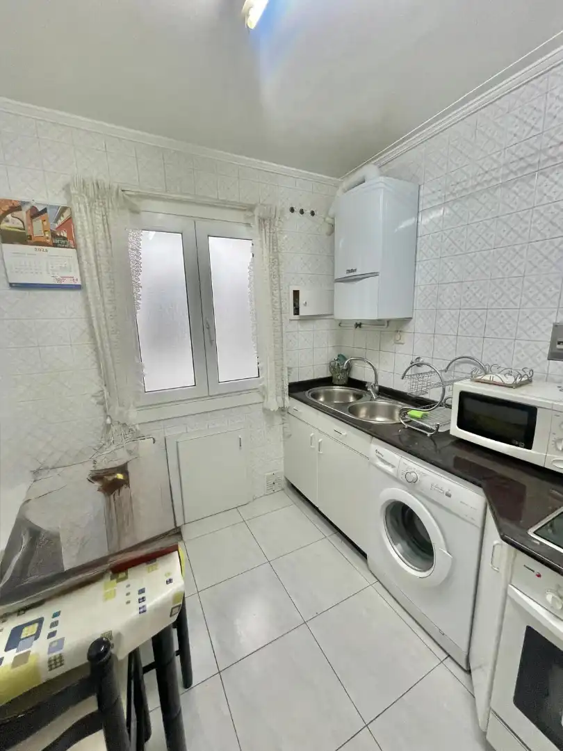 Cocina de Piso en venta en Portugalete con Calefacción, Amueblado y Horno