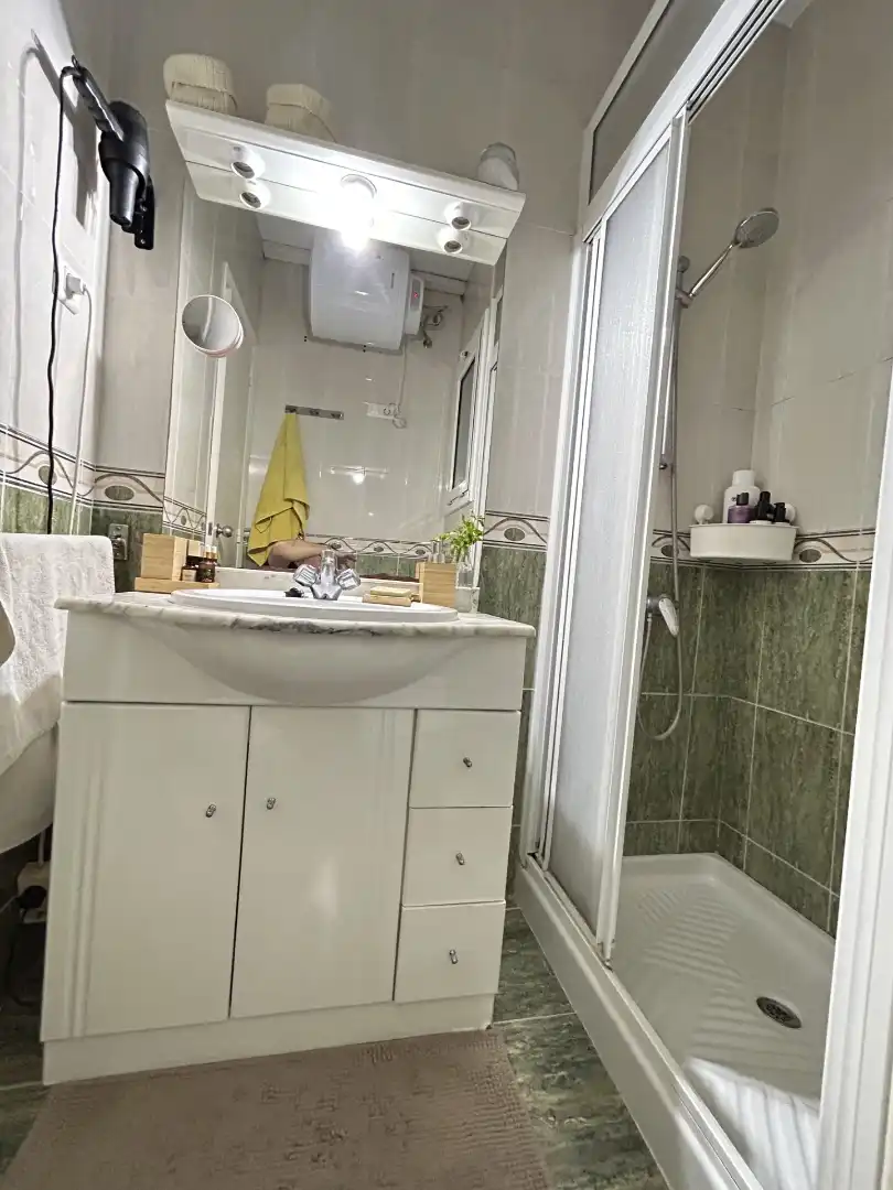 Baño de Piso en venta en Molins de Rei con Aire acondicionado, Calefacción y Terraza