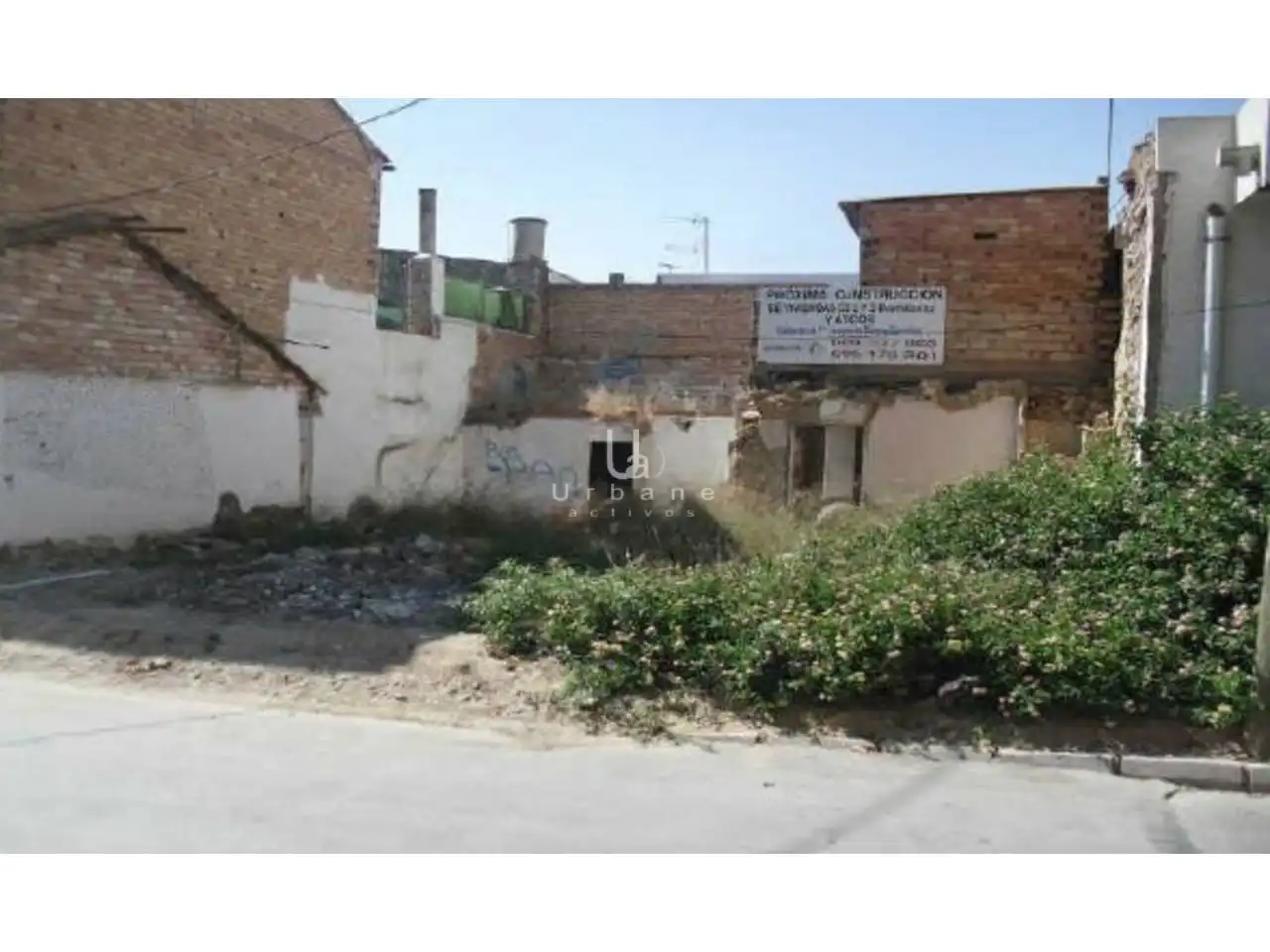 Terreny rústic en venda a Calle  Girasoles