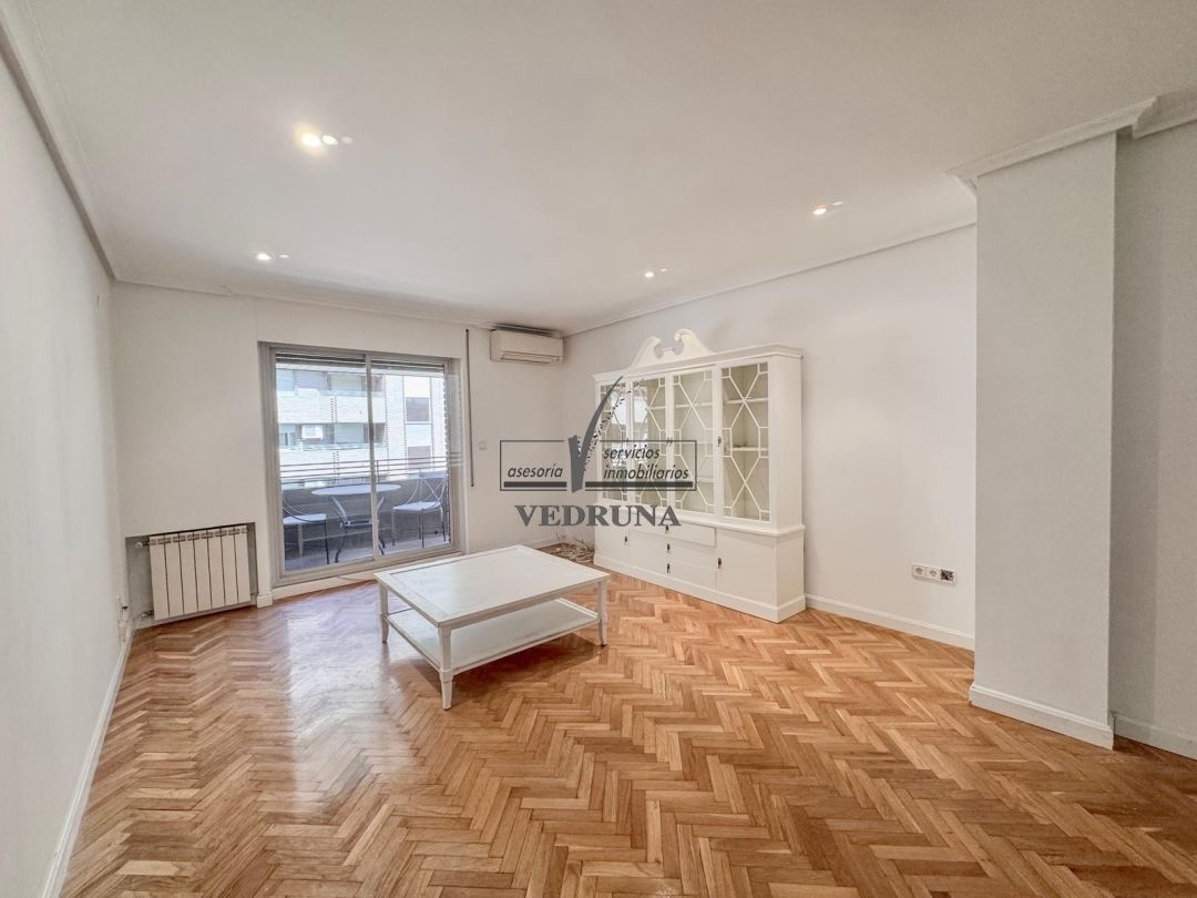 Sala d'estar de Pis de lloguer en  Zaragoza Capital amb Aire condicionat, Calefacció i Terrassa