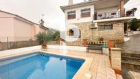 Swimming pool of House or chalet for sale in Torrelles de Llobregat  with Air Conditioner, Heating and Private garden