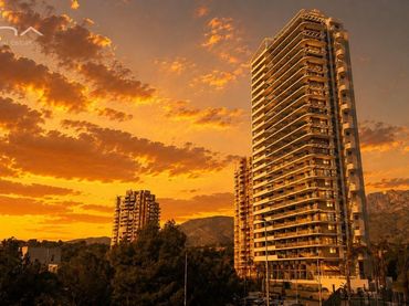 Apartment with pool for sale in Via Parque