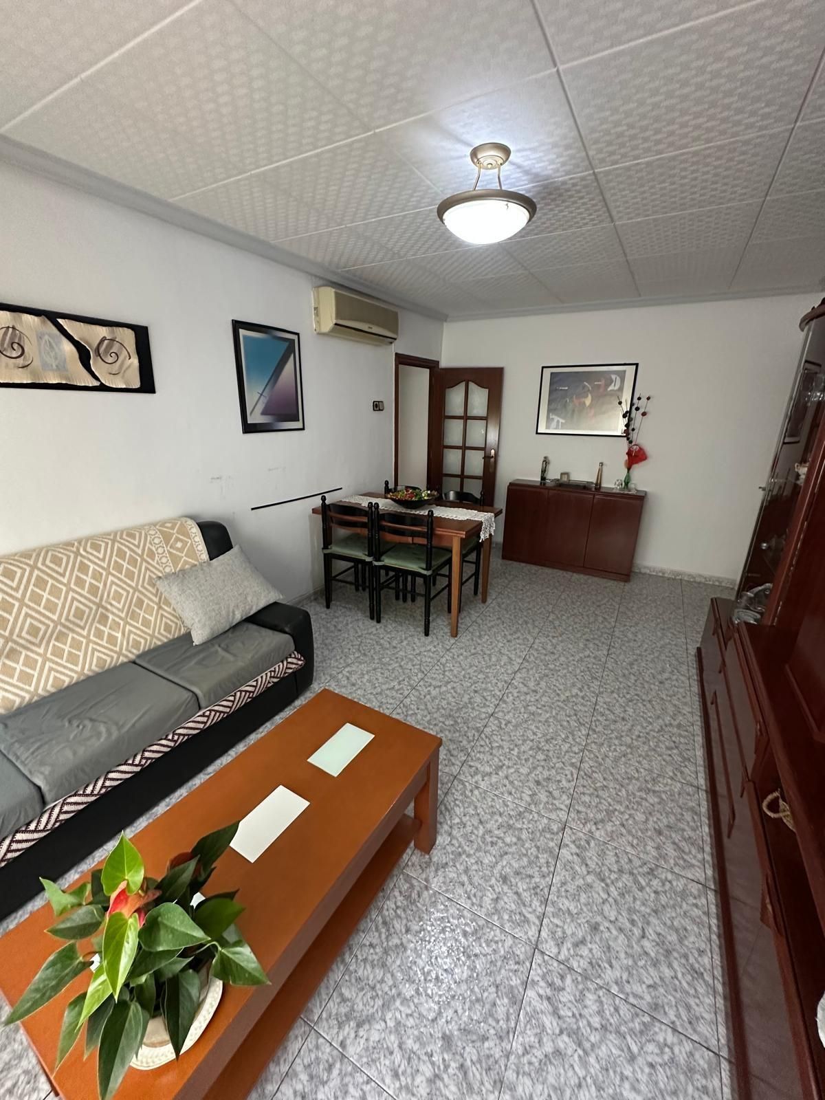 Sala de estar de Piso en venta en Cornellà de Llobregat