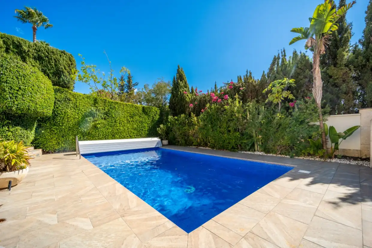 Chalet con piscina en venta en Urbanización el Rosario, imagen 3