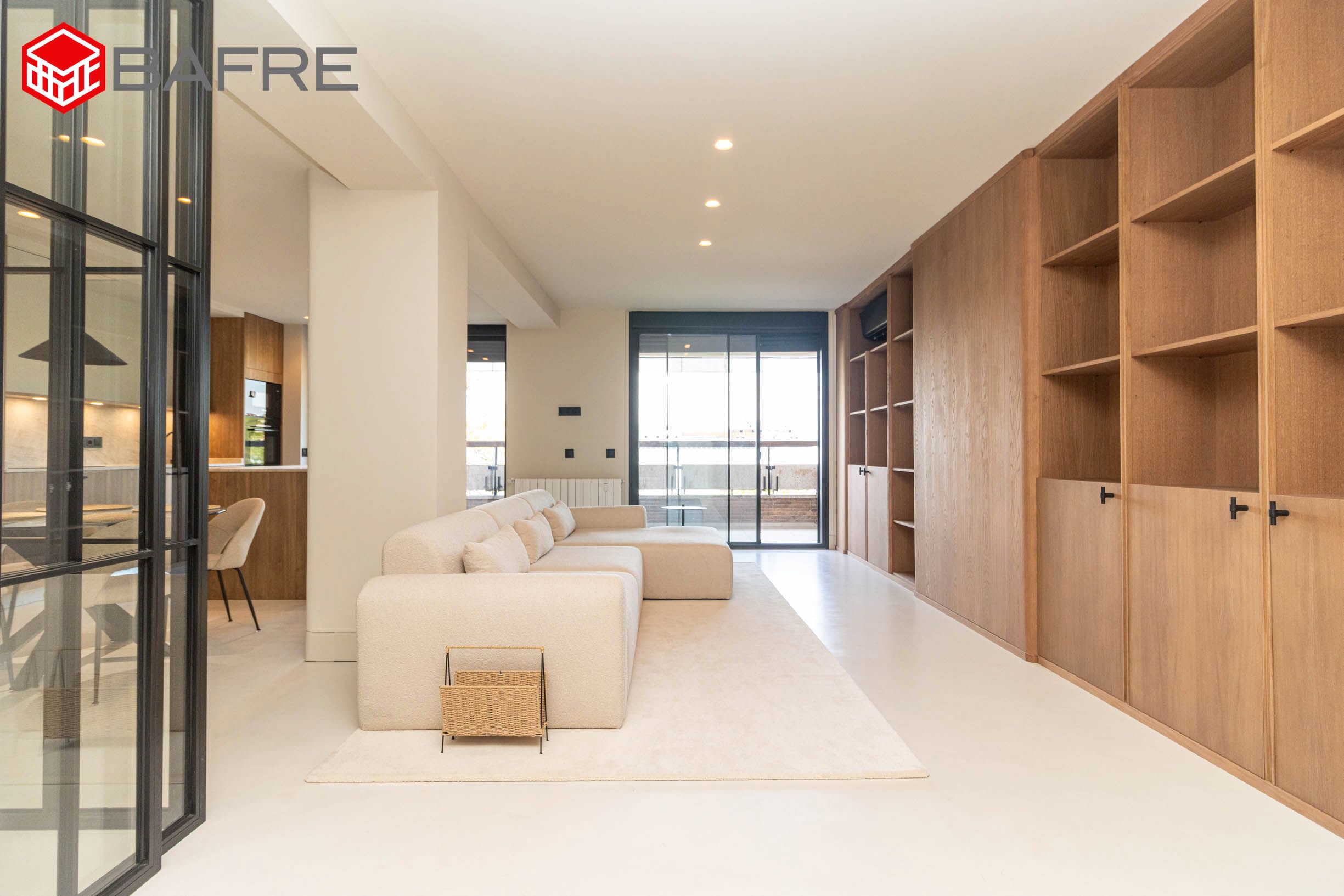 Living room of Flat for sale in  Madrid Capital  with Air Conditioner, Heating and Terrace