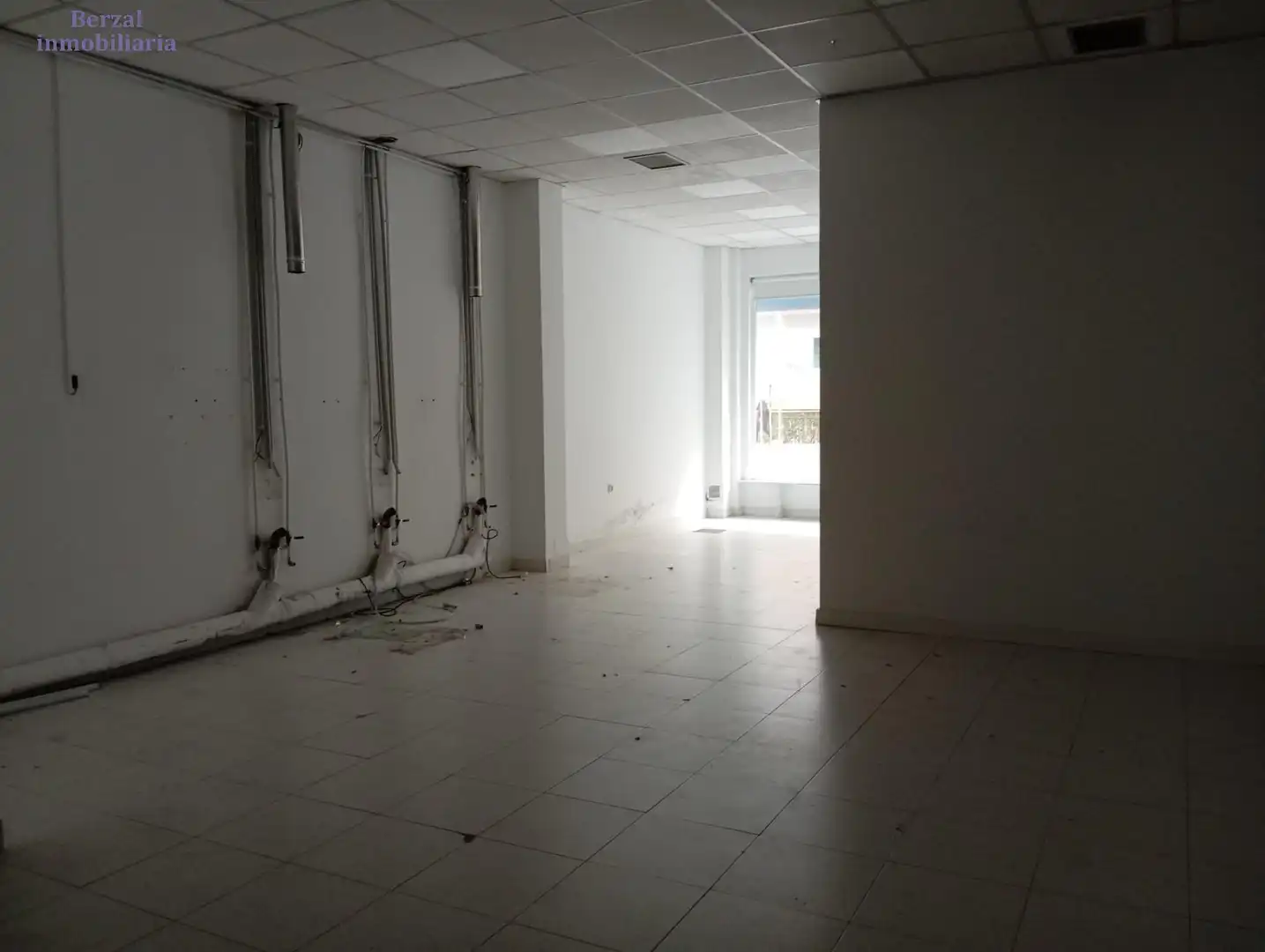 Geschaftsraum zur Miete in  Logroño