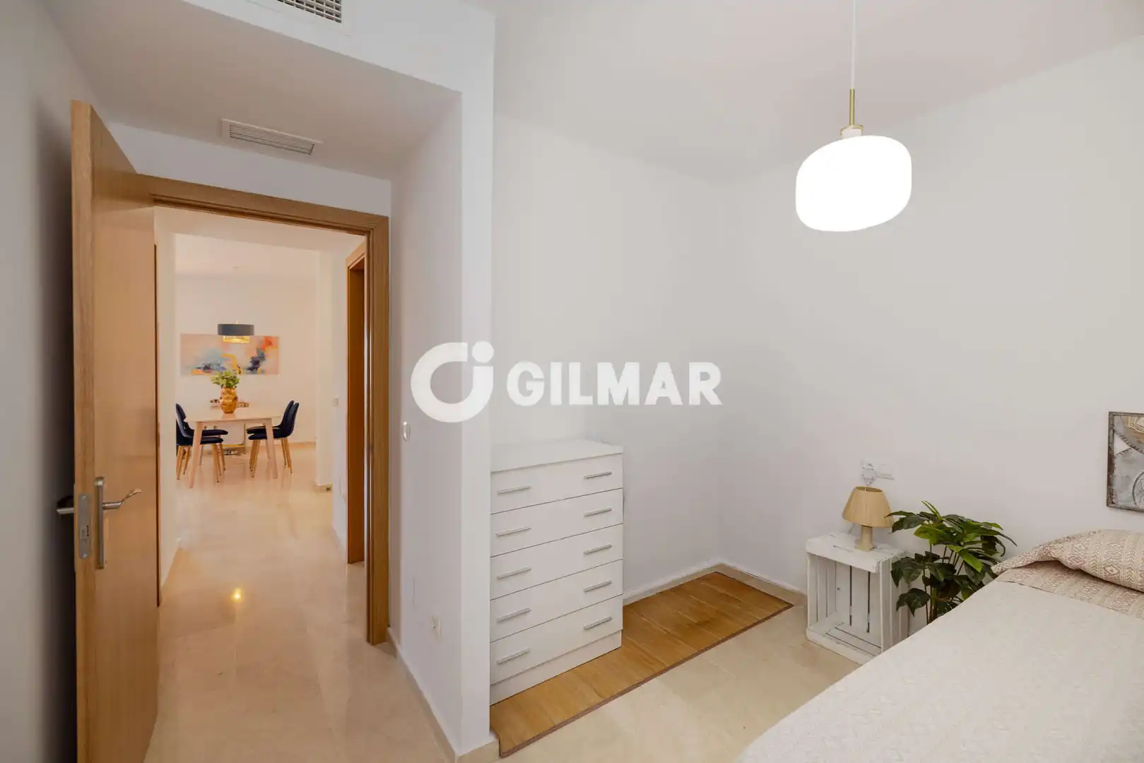 Habitación de Apartamento en venta en Estepona con Calefacción, Trastero y Piscina