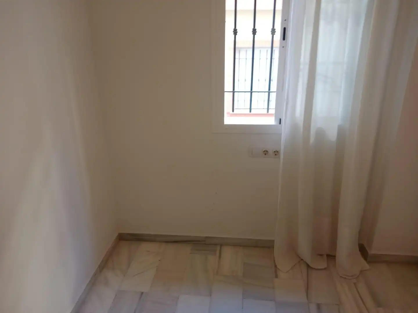 Habitación de Piso en venta en Salteras con Aire acondicionado, Calefacción y Trastero