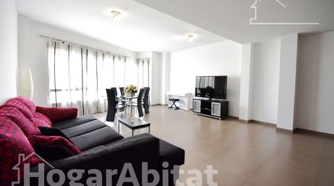 Foto 2 de Piso en venta en Avenida Ausiàs March, L'Alqueria de la Comtessa, Valencia