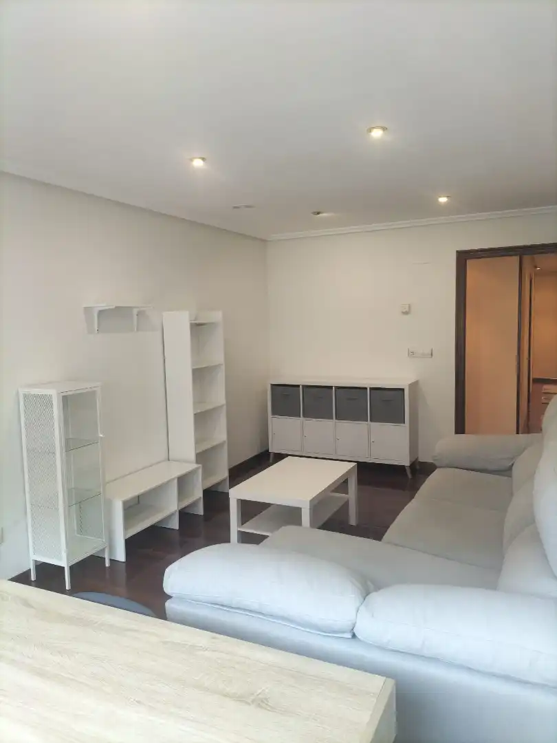 Flat for rent in Ourense Capital   with Heating, Storage room and Furnished