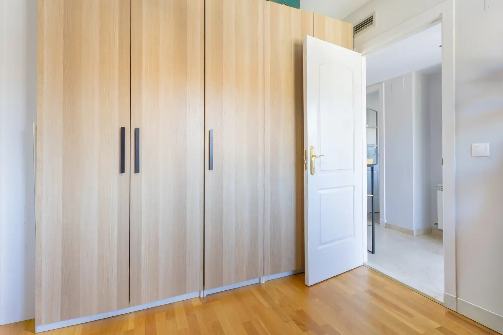 Bedroom of Houses for sale in Villanueva de la Cañada  with Air Conditioner, Heating and Private garden