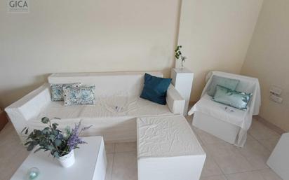 Living room of Flat for sale in Algeciras  with Terrace and Balcony