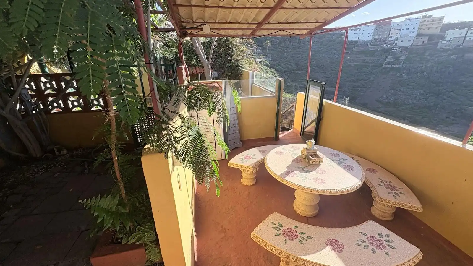 Terrace of Detached homes for sale in Arucas  with Private garden, Storage room and Furnished