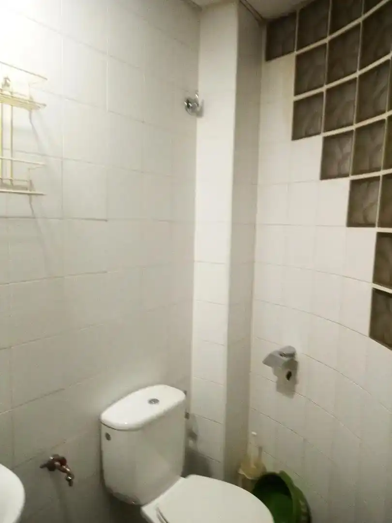 Baño de Local de alquiler en Vigo 