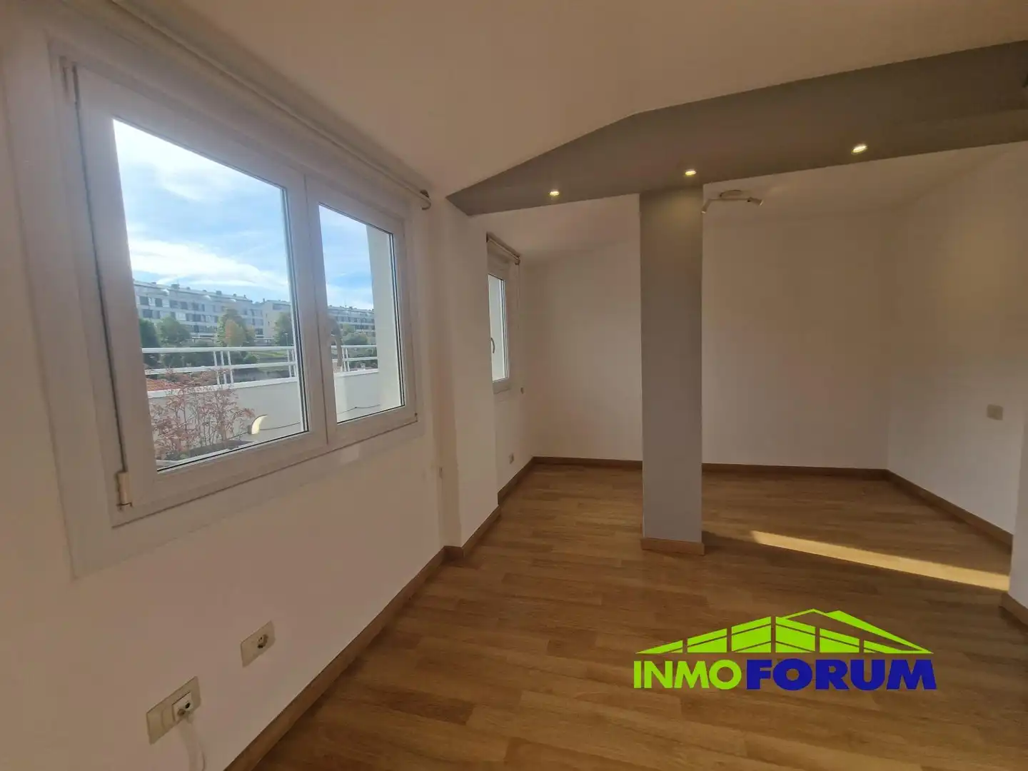Attic for sale in Oleiros, A Coruña