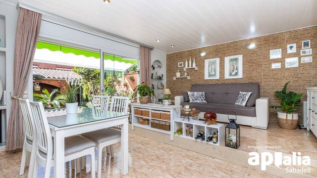 Casa-chalet en Venta en Ibañez de Aldecoa en Les Arenes - La Grípia  Can Montllor