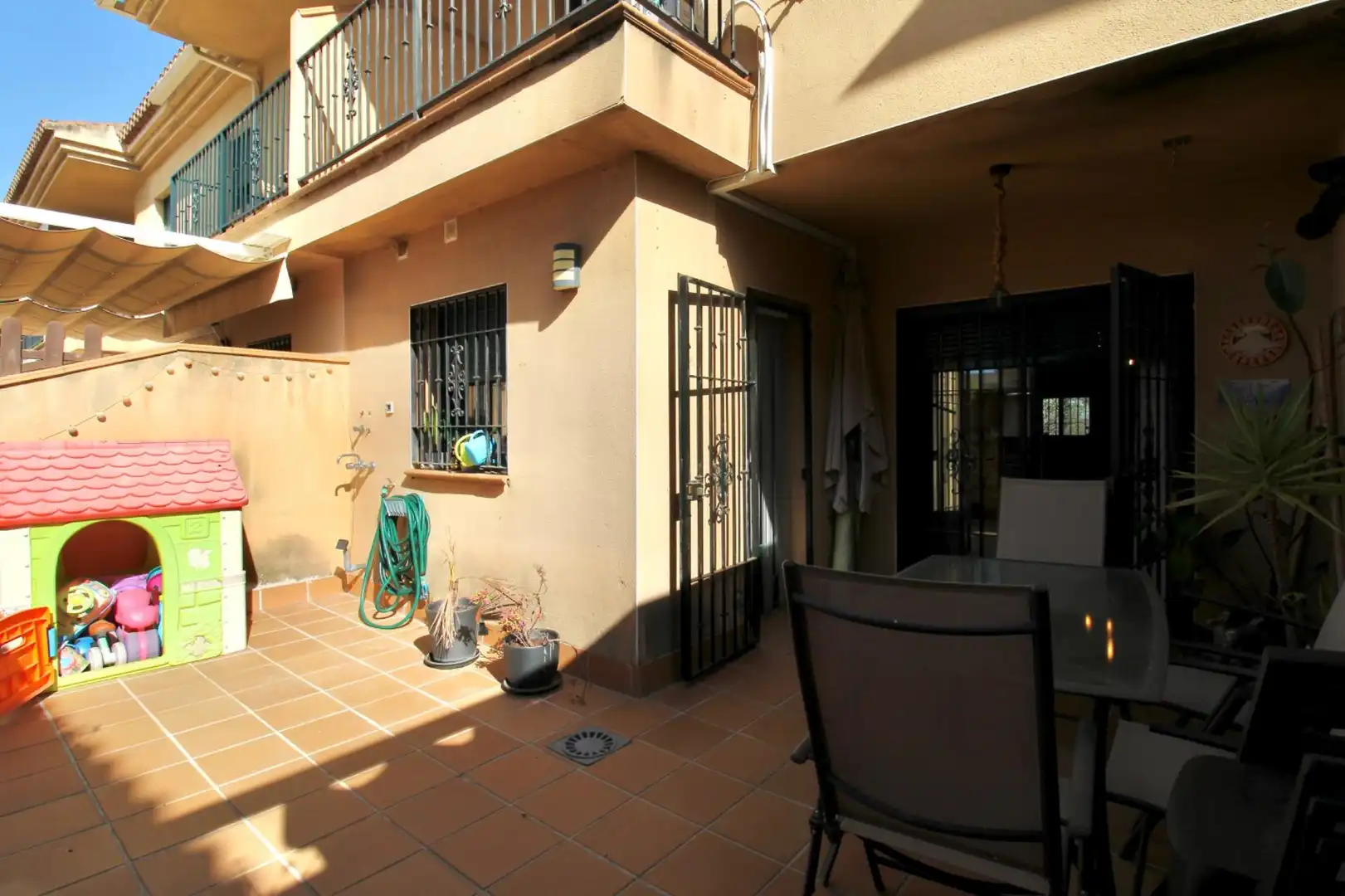 Terrassa de Casa adosada en venda en Alhendín amb Jardí privat i Terrassa