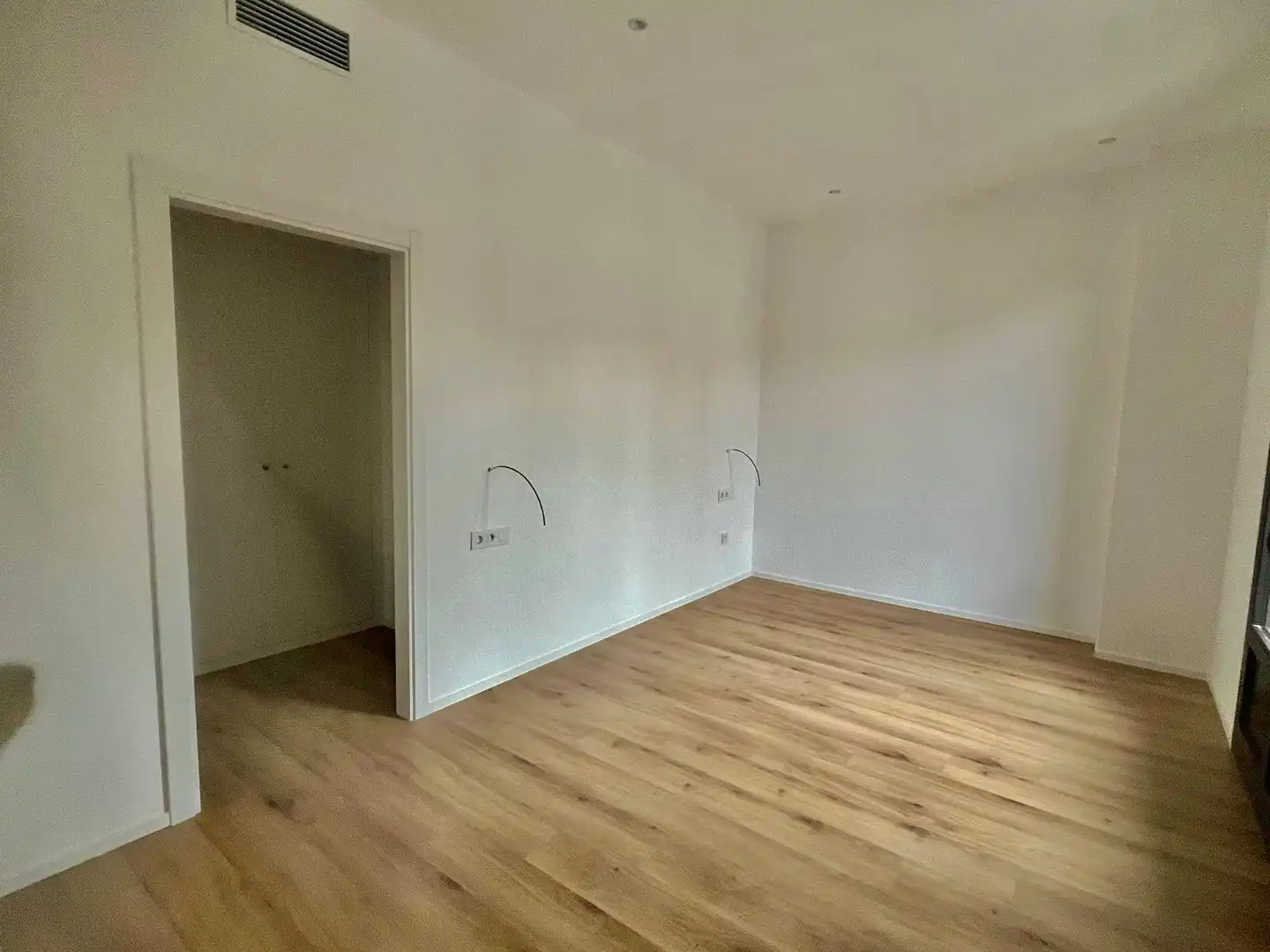 Habitación de Piso de alquiler en Tarragona con Aire acondicionado, Calefacción y Parquet