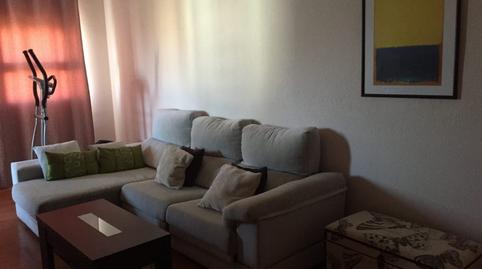 Foto 3 de Apartamento de alquiler en Valdepasillas - La Paz - Huerta Rosales, Badajoz Capital