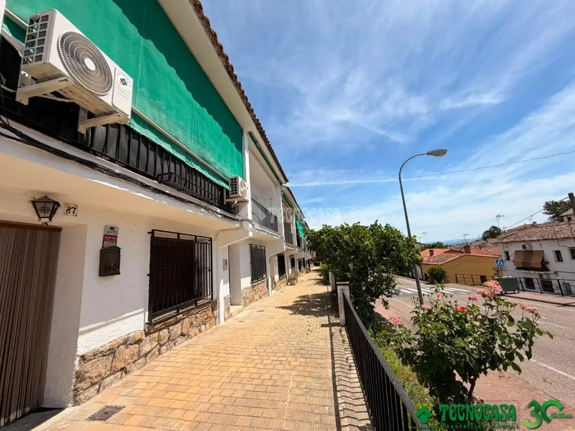 Vista exterior de Casa adosada en venta en Lanzahíta con Aire acondicionado y Calefacción