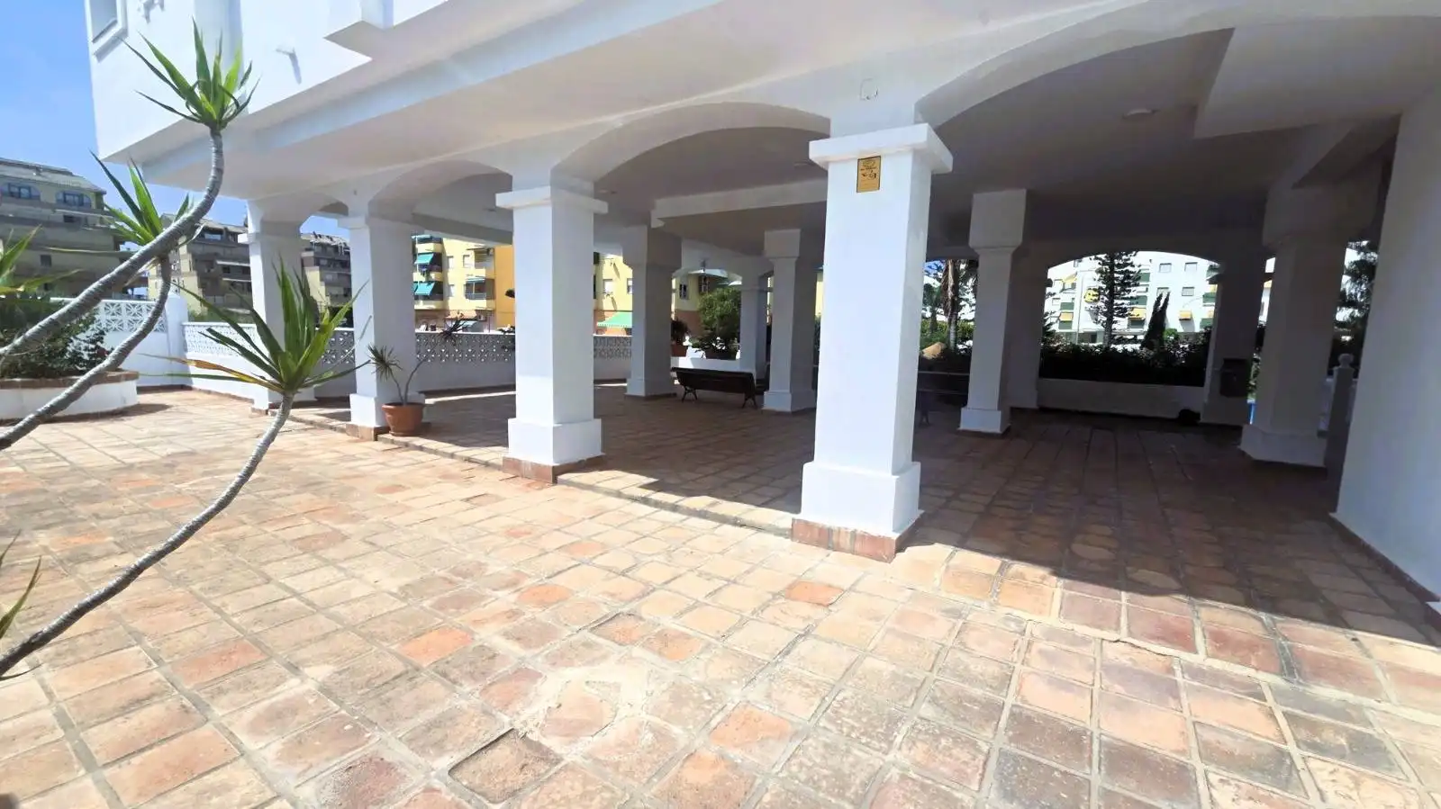 Apartament amb terrassa en venda a Salobreña Costa