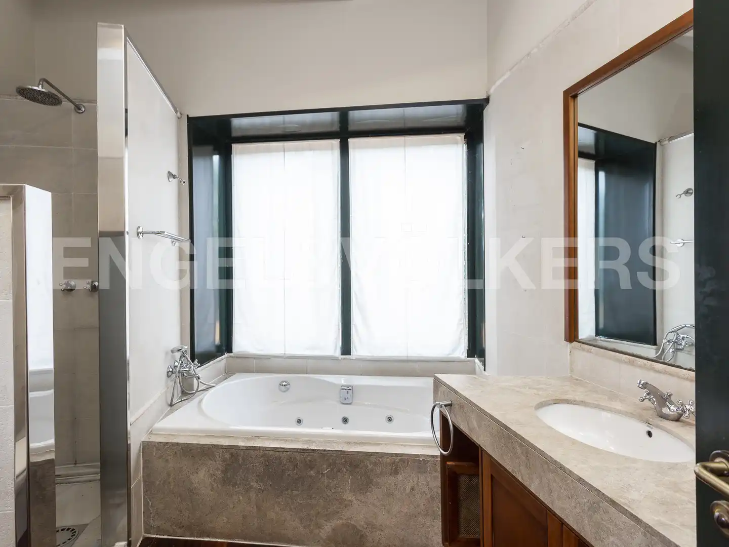 Baño de Casa o chalet de alquiler en Sitges con Calefacción, Jardín privado y Terraza