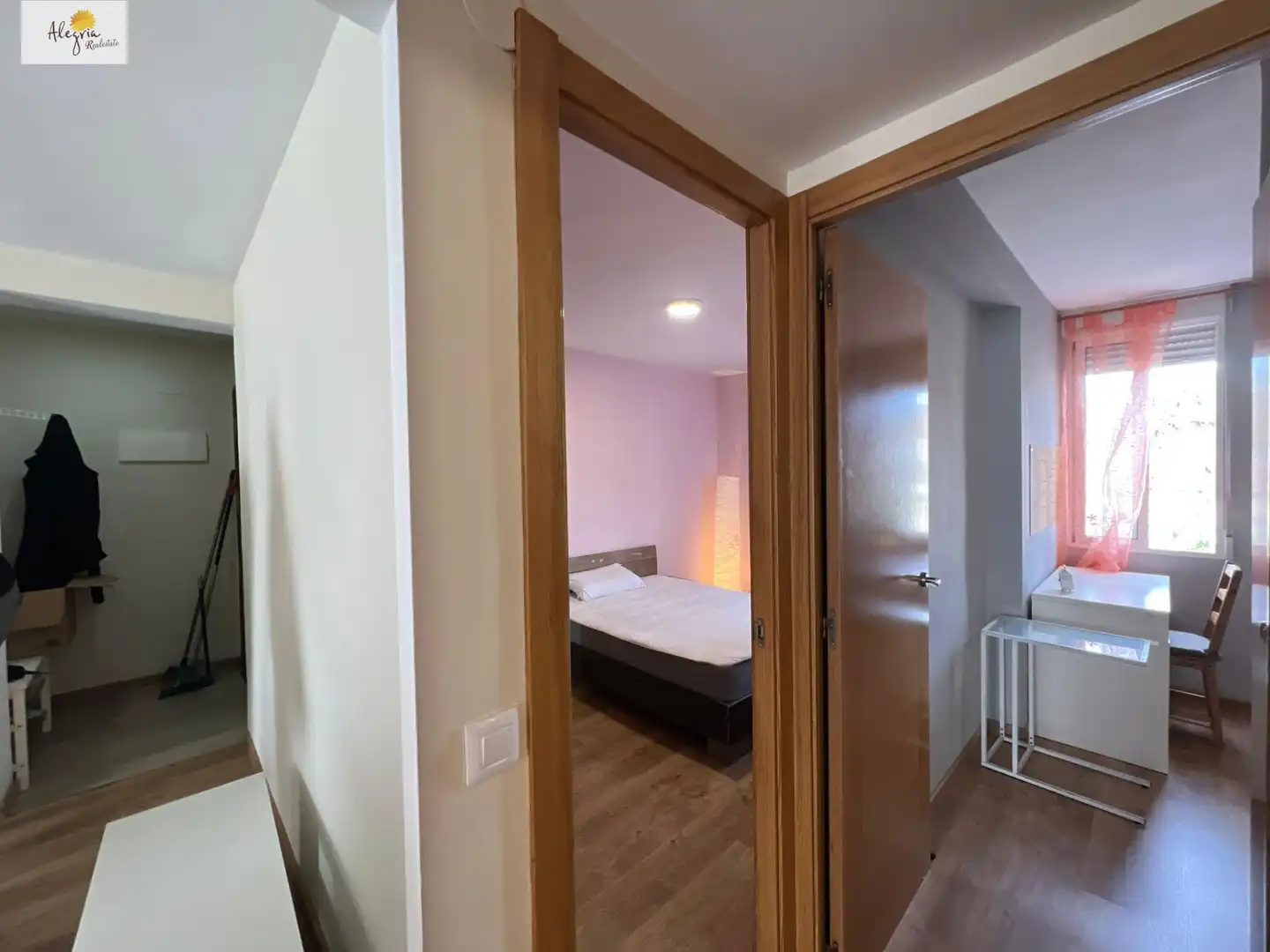 Habitación de Piso en venta en Valencia con Aire acondicionado, Terraza y Amueblado