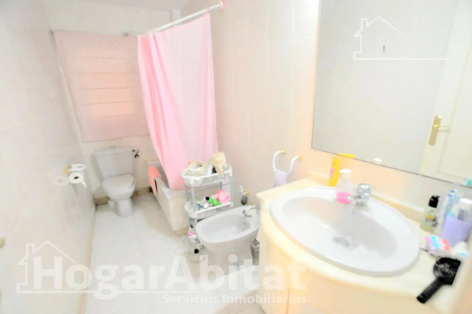 Bathroom of Flat for sale in Valencia  with Air Conditioner and Heating