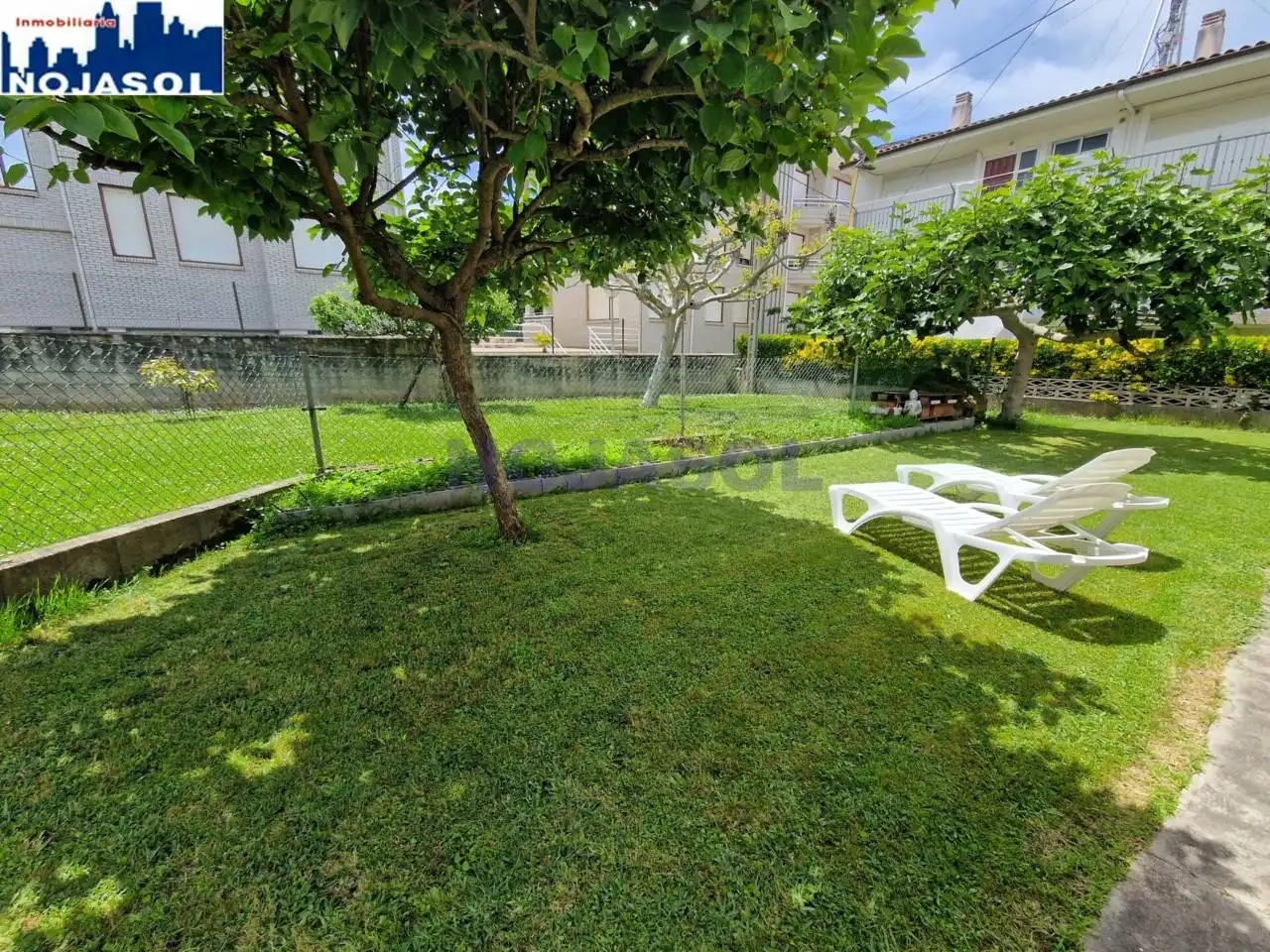 Garten von Einfamilien-Reihenhaus zur Miete in Noja mit Heizung, Privatgarten und Terrasse